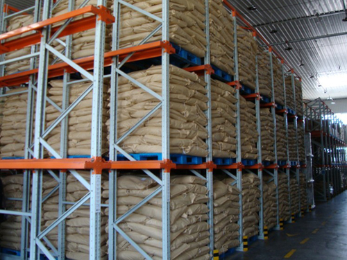 塑料托盤(pán)上貨架使用案例